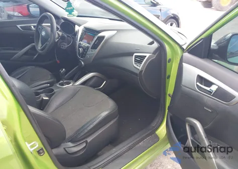 2012 Hyundai Veloster Base W/Black z USA, uszkodzony, nr VIN KMHTC6AD5CU027552